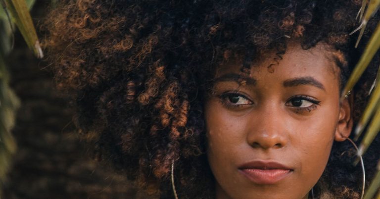 Ultimate Guide to Moisturizing Natural Hair: Avoid these 4 Mistakes and Achieve Healthy Hydration