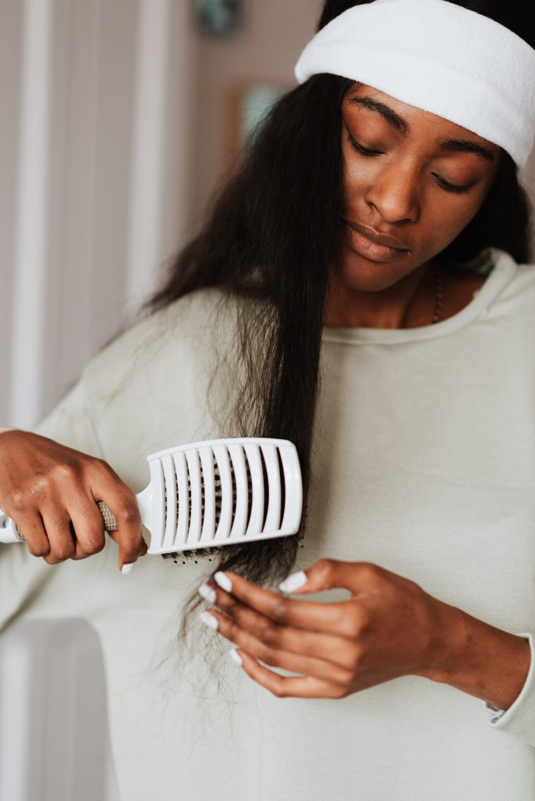10 Common Mistakes That Make Your Natural Hair Dry and How to Fix Them