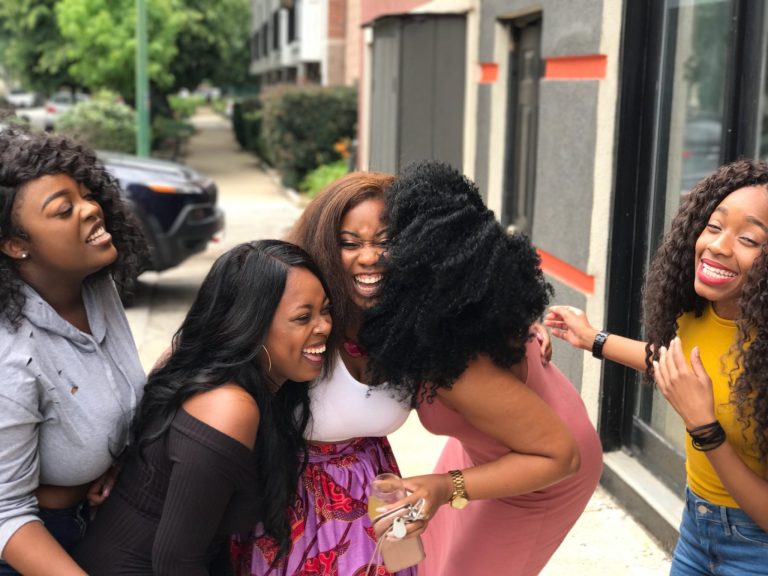 5 Practical Steps to Find Your Mom Tribe as a Busy Mom (Introvert-Friendly Advice)