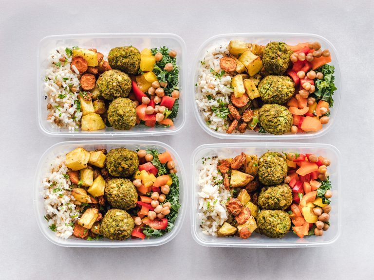 7 Healthy Meal Prep Hacks for Super Busy Moms