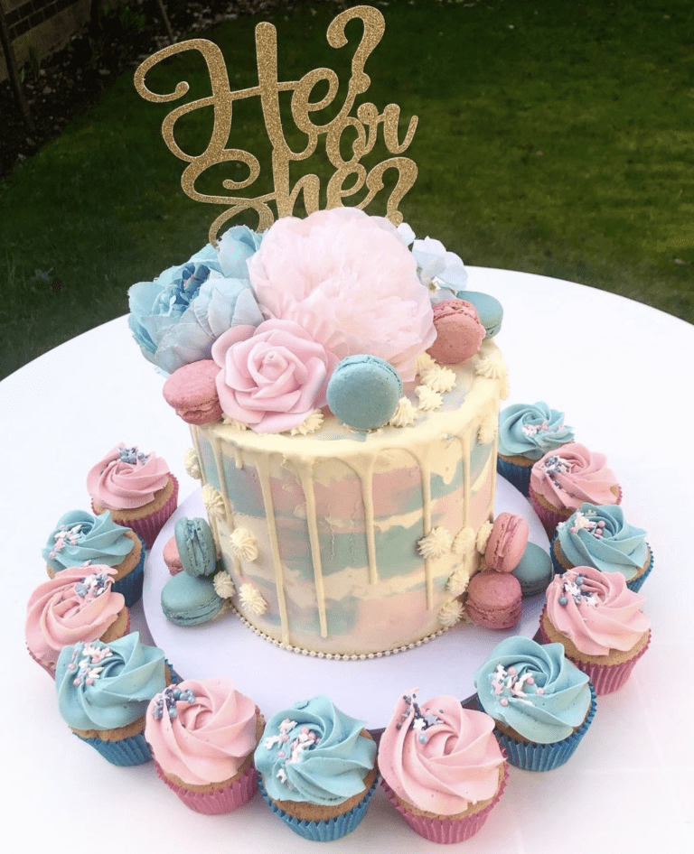 gender reveal cake